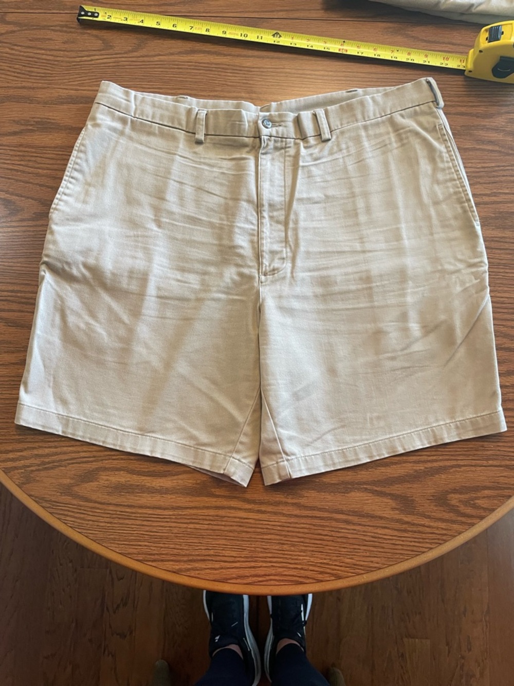 Roundtree & Yorke Beige Flat-Front Men's Shorts